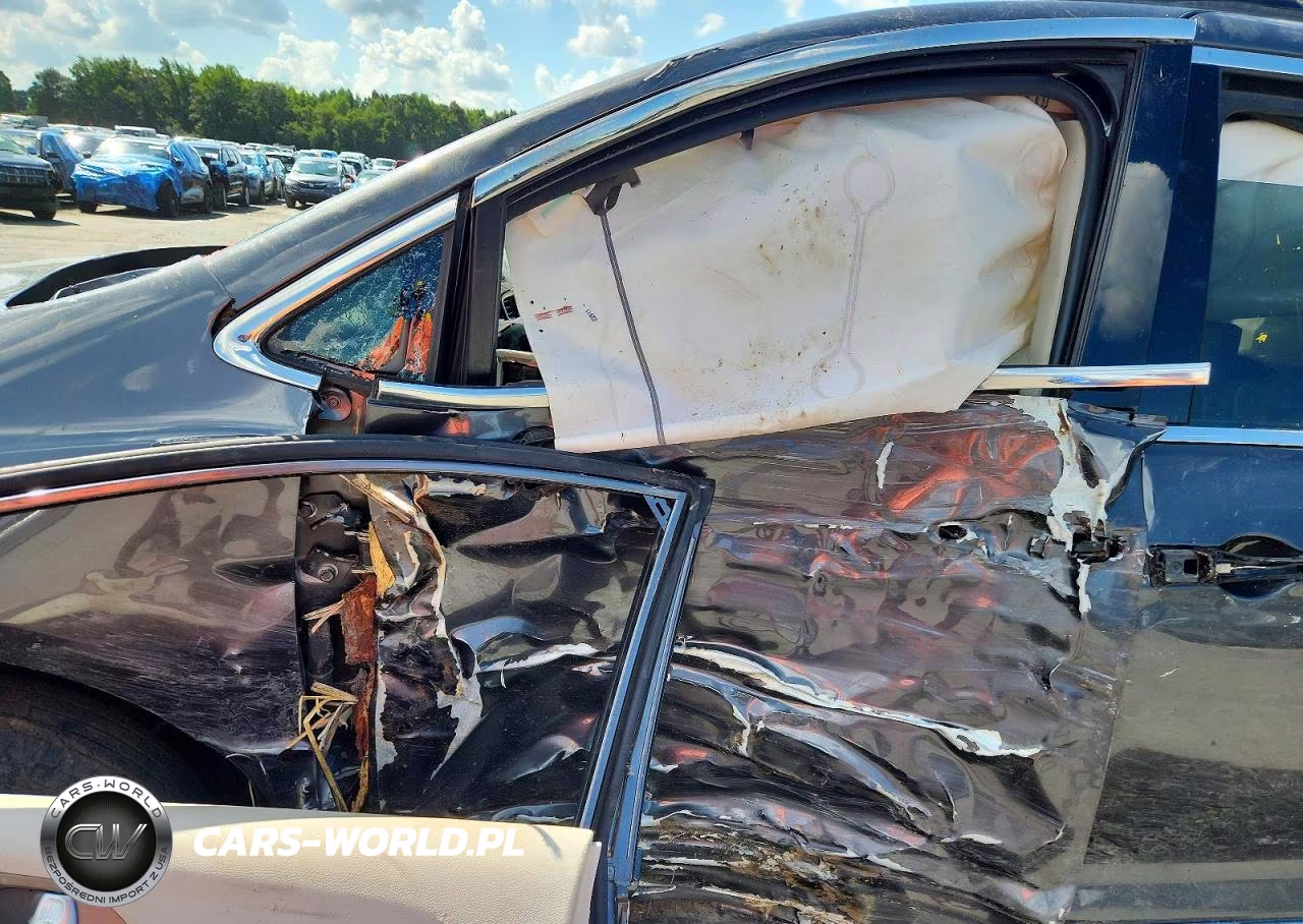 2017 Chrysler Pacifica Touring L VIN:2C4RC1BG1HR587650 - 7