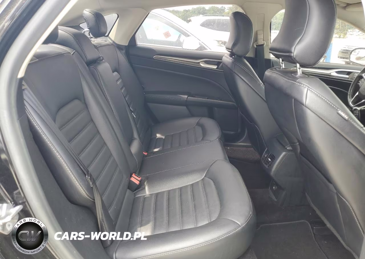 2017 Ford Fusion Se VIN:3FA6P0H97HR334018 - 10