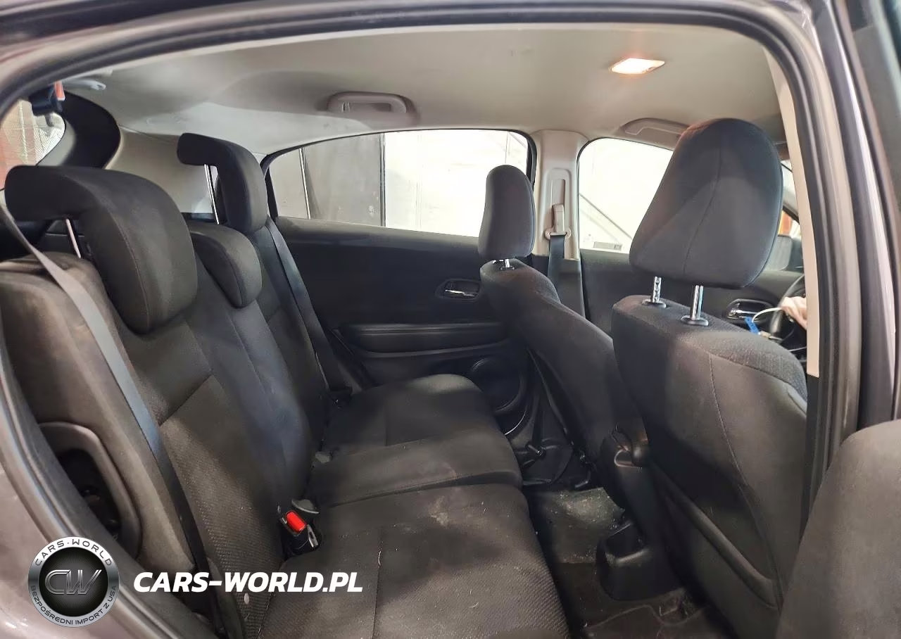 2018 Honda Hr-V Lx VIN:3CZRU6H38JM717350 - 11