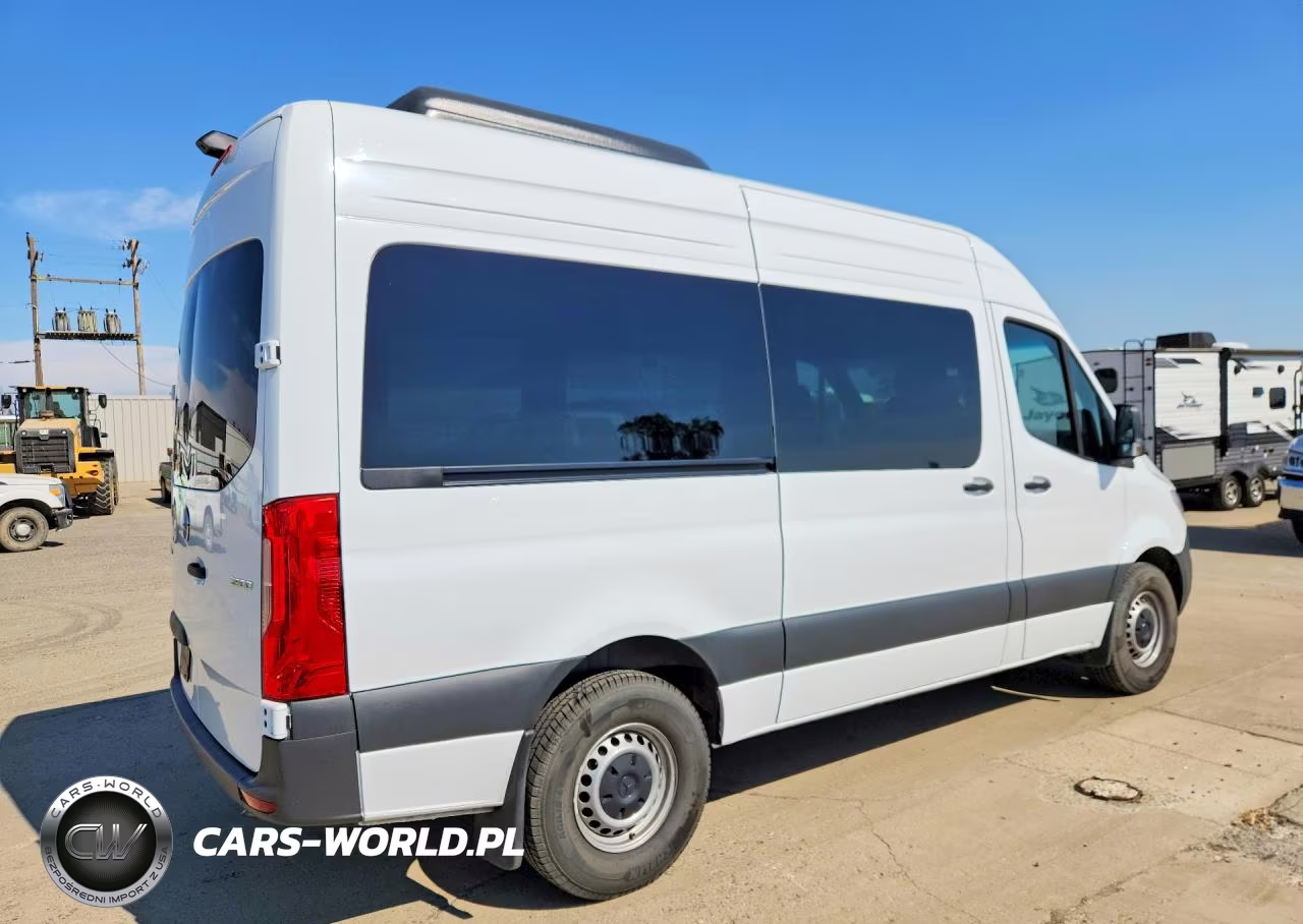2025 Mercedes-Benz Sprinter 2500 VIN:W1Z4KFHY8SP818568 - 3