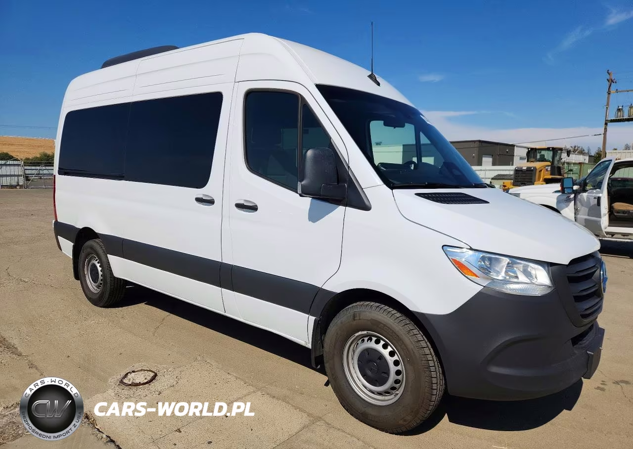 2025 Mercedes-Benz Sprinter 2500 VIN:W1Z4KFHY8SP818568 - 4