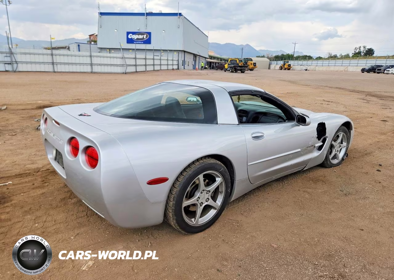 2001 Chevrolet Corvette VIN:1G1YY22G815124807 - 3