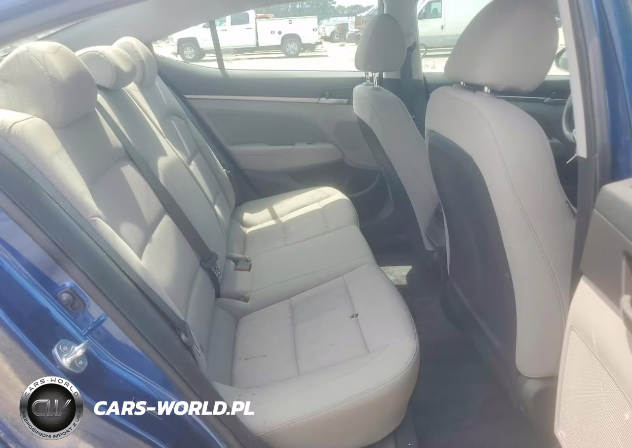 2018 Hyundai Elantra Sel VIN:5NPD84LF4JH368459 - 10