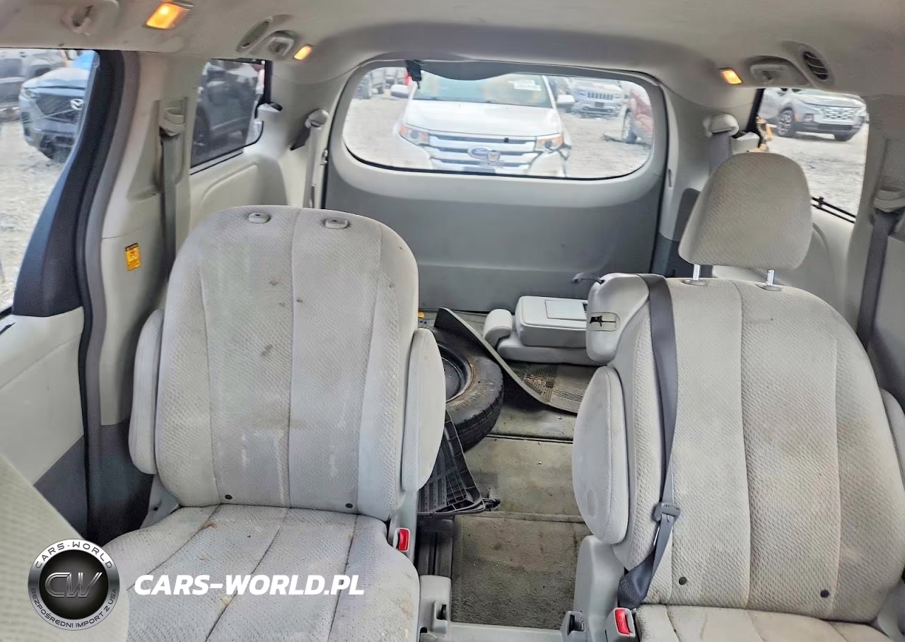 2012 Toyota Sienna Le VIN:5TDKK3DC8CS179124 - 10