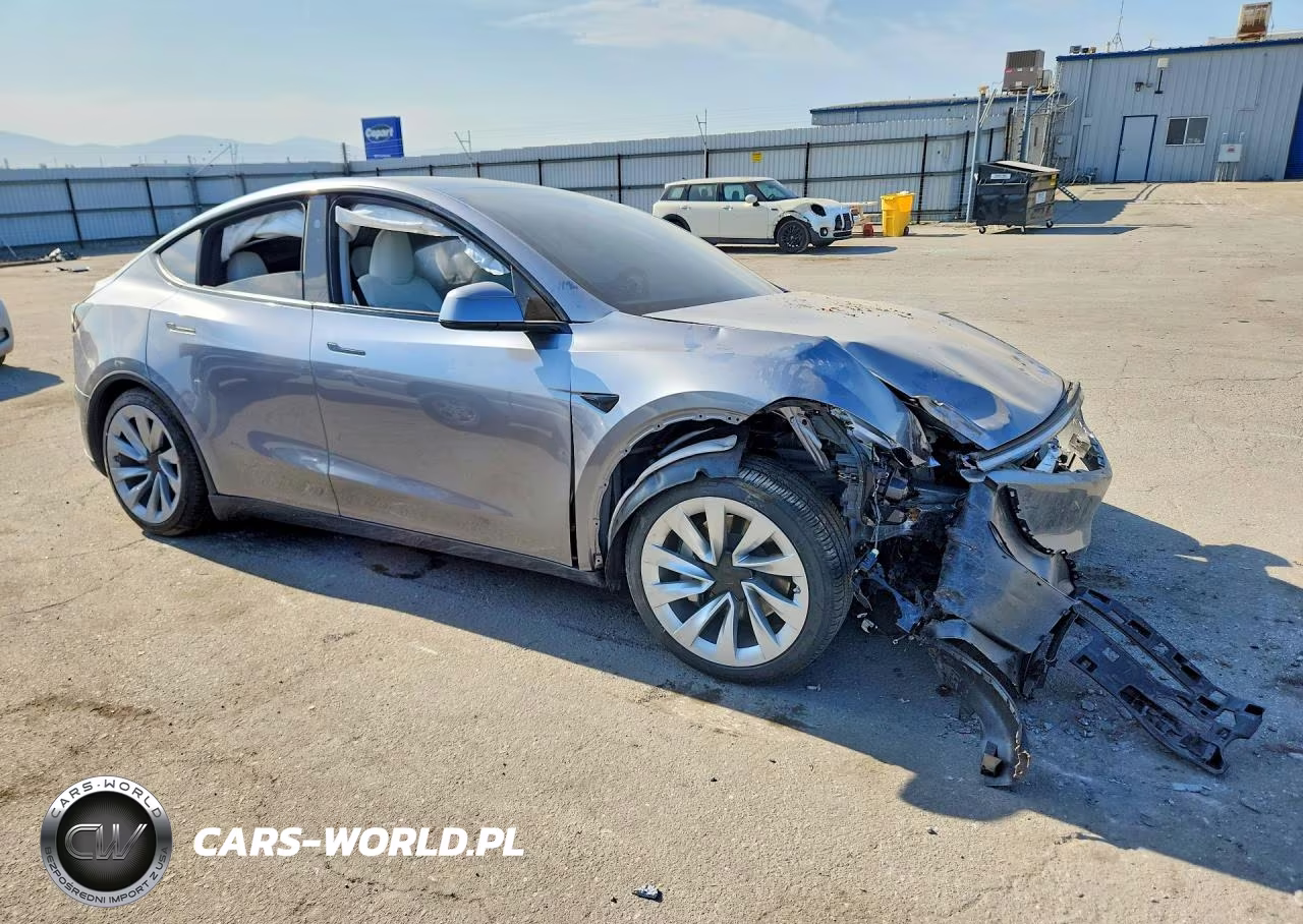 2026 Tesla Model Y VIN:7SAYGDED9TF430667 - 4