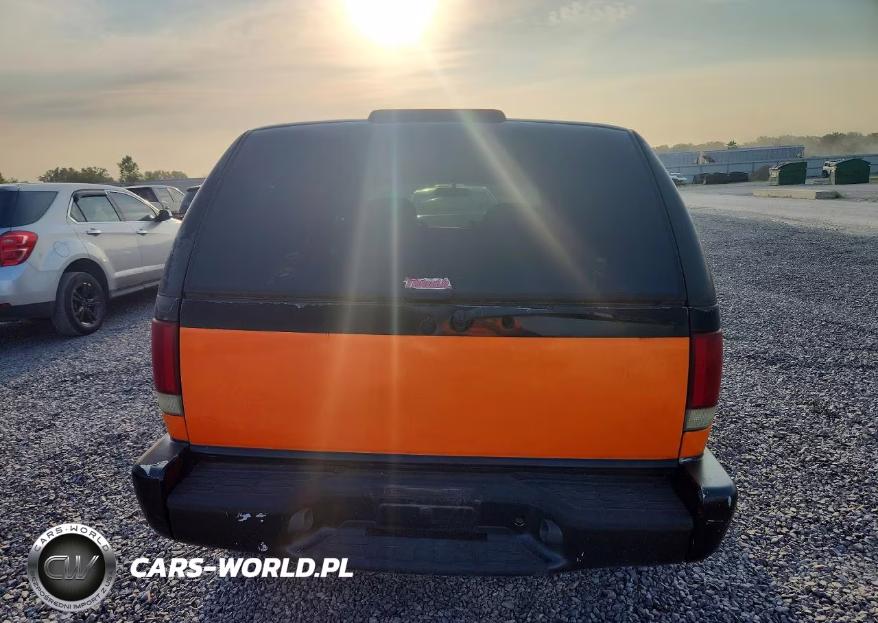 2001 Chevrolet Blazer VIN:1GNDT13W61K209397 - 6