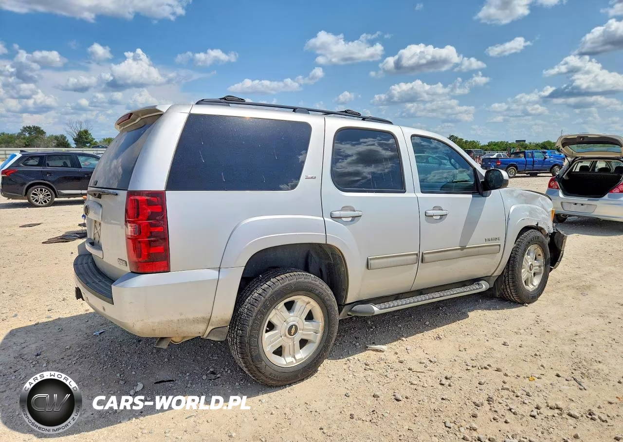 2010 Chevrolet Tahoe C1500 Lt VIN:1GNUCBE06AR289807 - 3