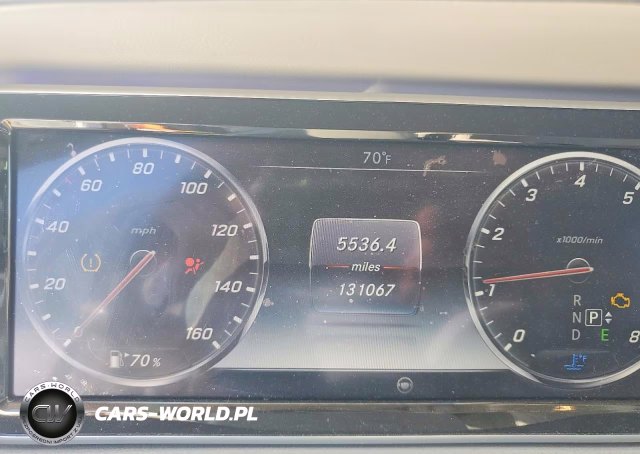 2015 Mercedes-Benz S 550 VIN:WDDUG8CB8FA095828 - 9