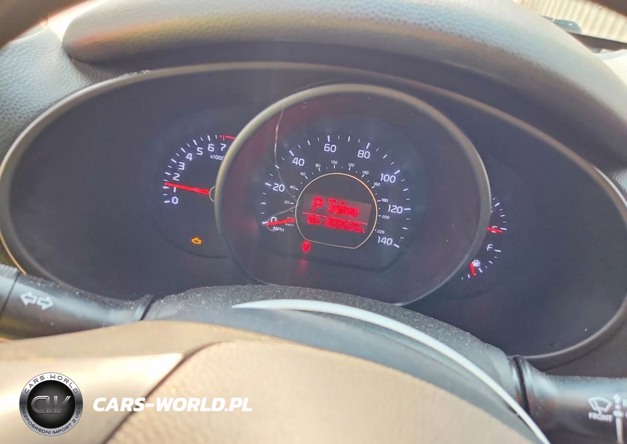 2015 Kia Soul Base VIN:KNDJN2A27F7810341 - 9