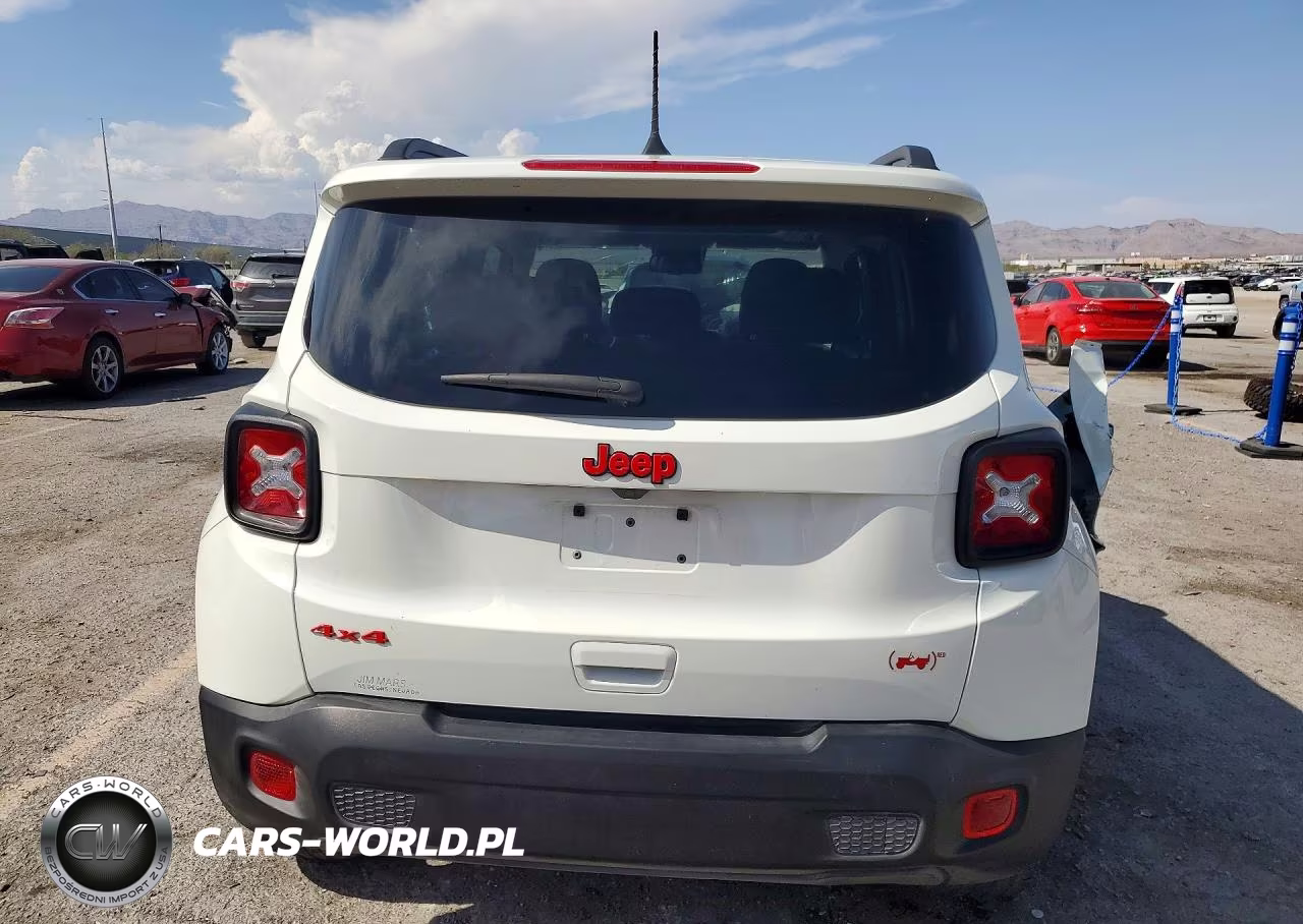 2023 Jeep Renegade Latitude VIN:ZACNJDB12PPP56169 - 6