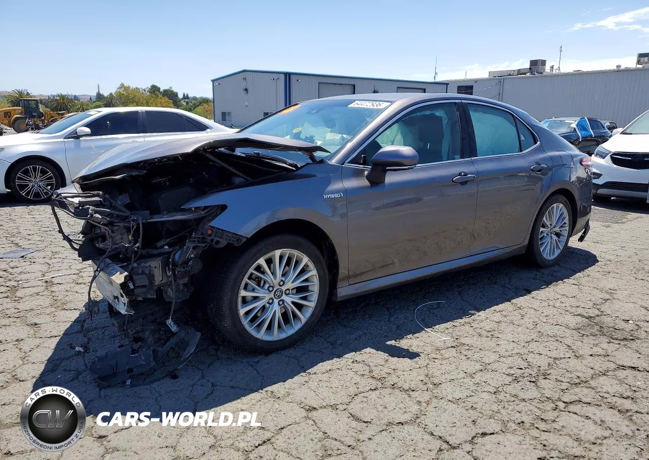 2018 Toyota Camry Hybrid Xle