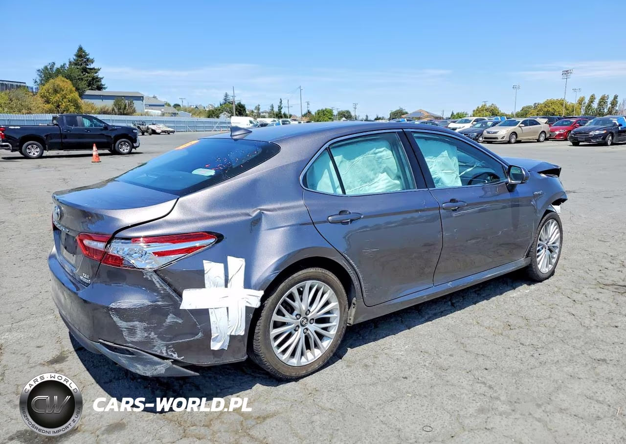 2018 Toyota Camry Hybrid Xle VIN:4T1B21HK1JU005888 - 3