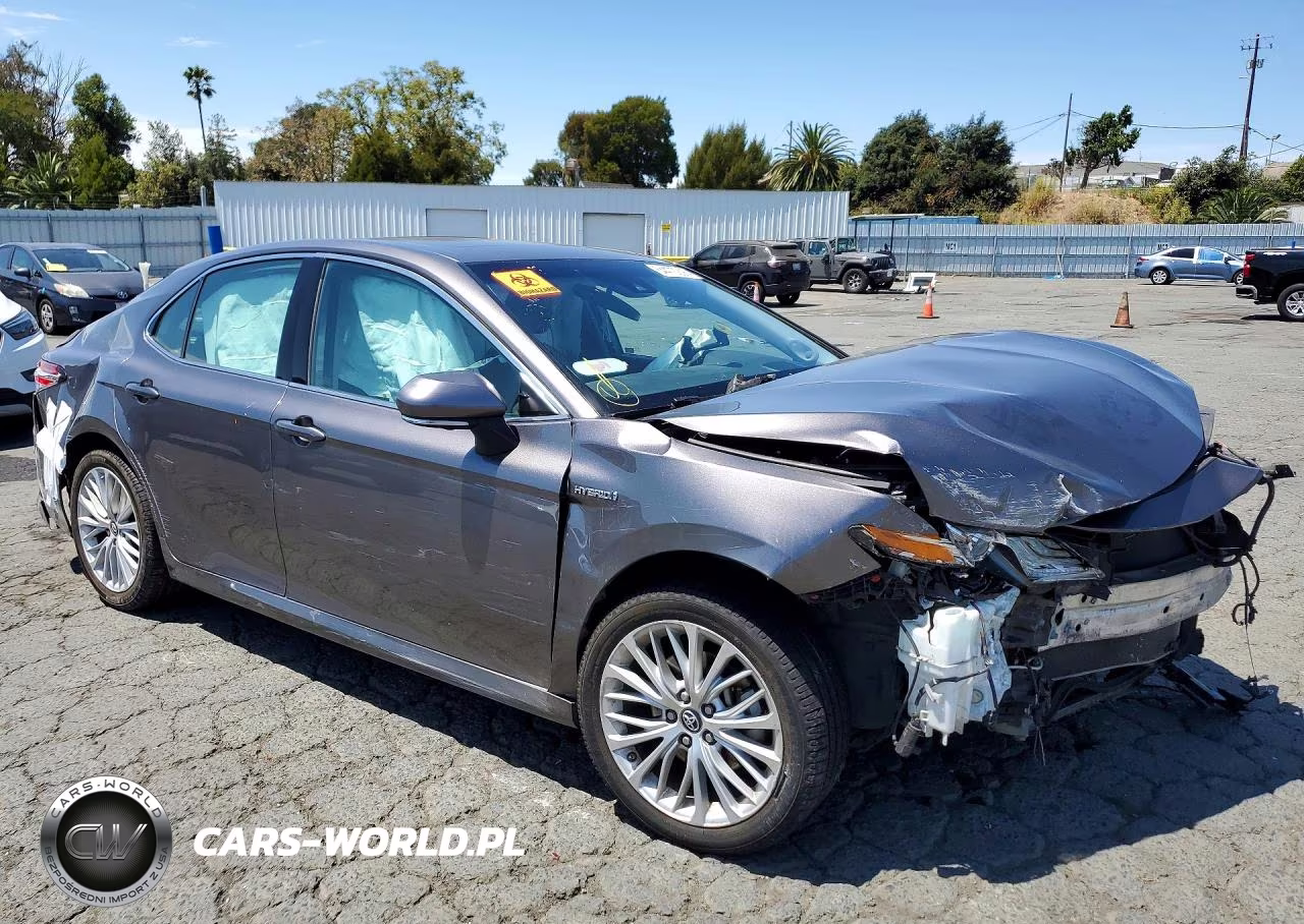 2018 Toyota Camry Hybrid Xle VIN:4T1B21HK1JU005888 - 4