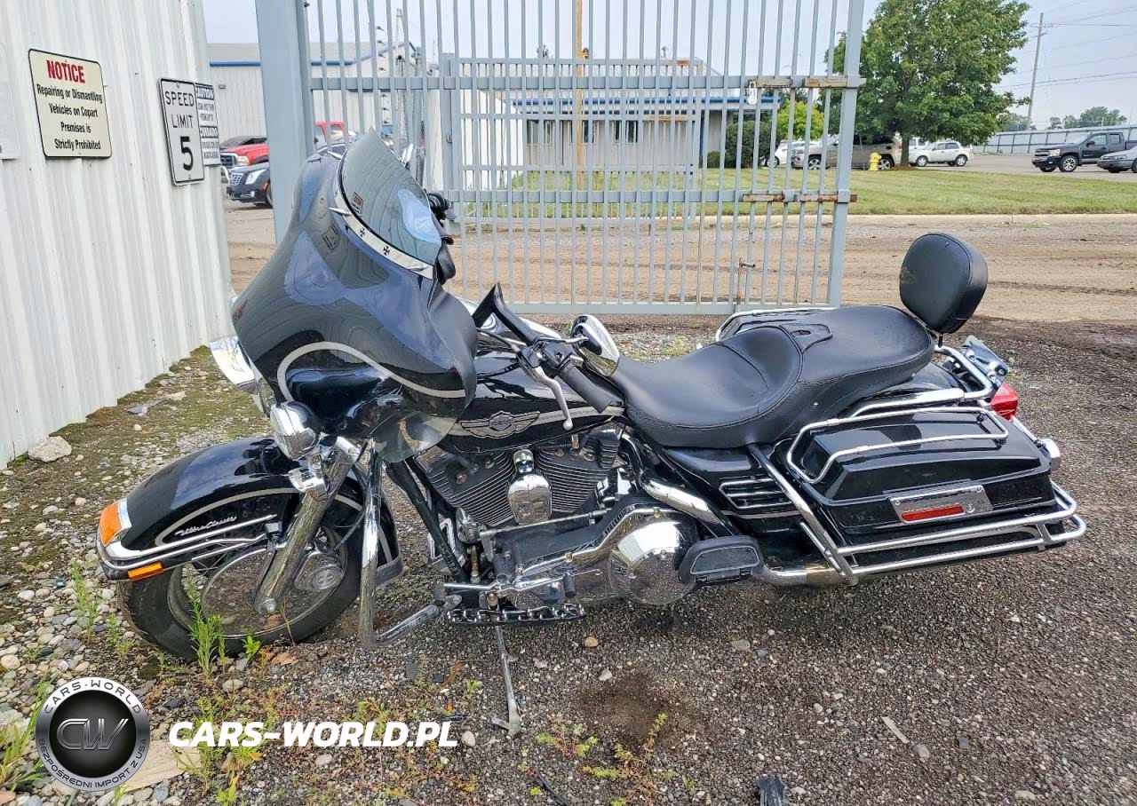 2003 Harley-Davidson Flhtcui VIN:1HD1FCW103Y607069 - 3