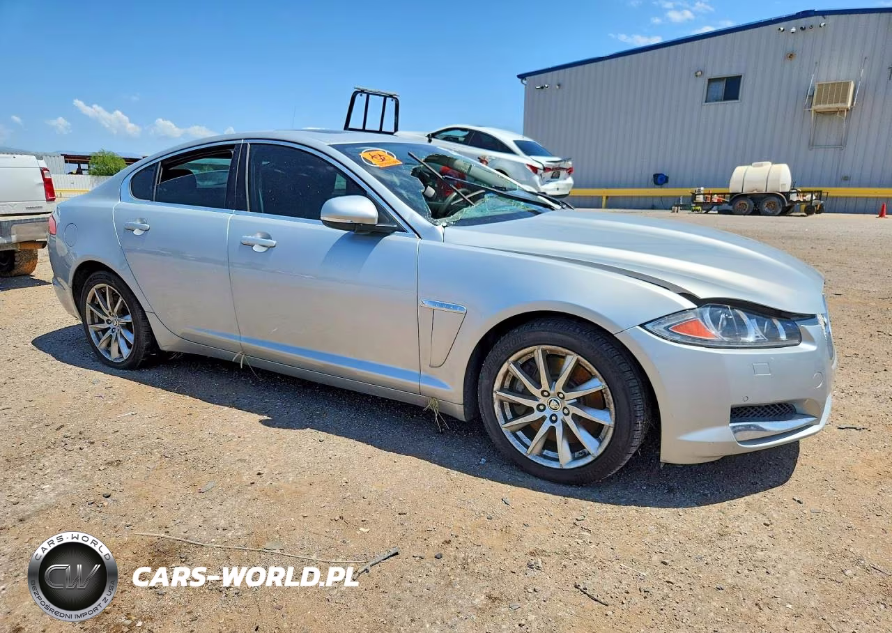 2013 Jaguar Xf VIN:SAJWA0ES3DPS73384 - 4