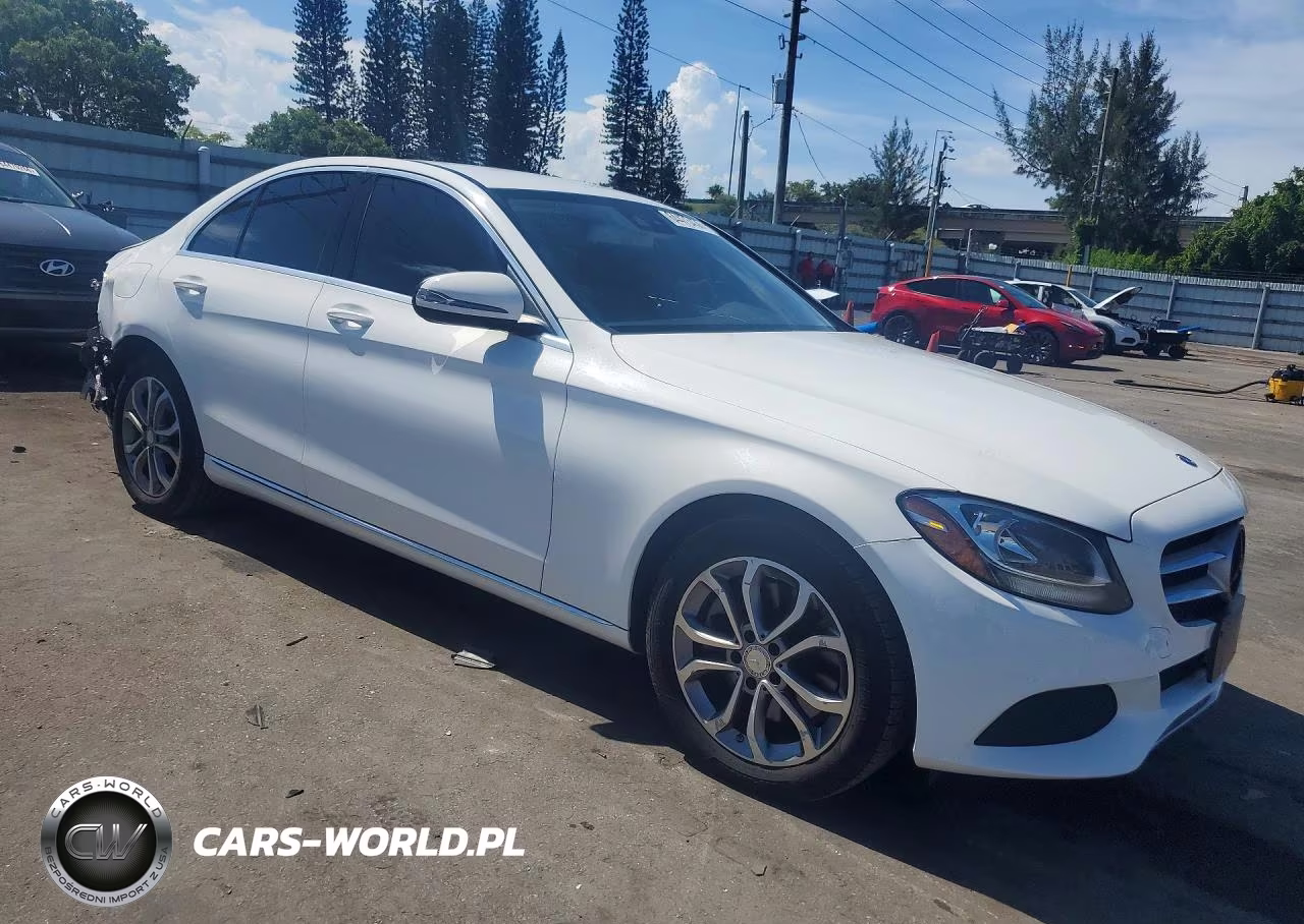 2016 Mercedes-Benz C 300 4Matic VIN:55SWF4KB1GU135139 - 4