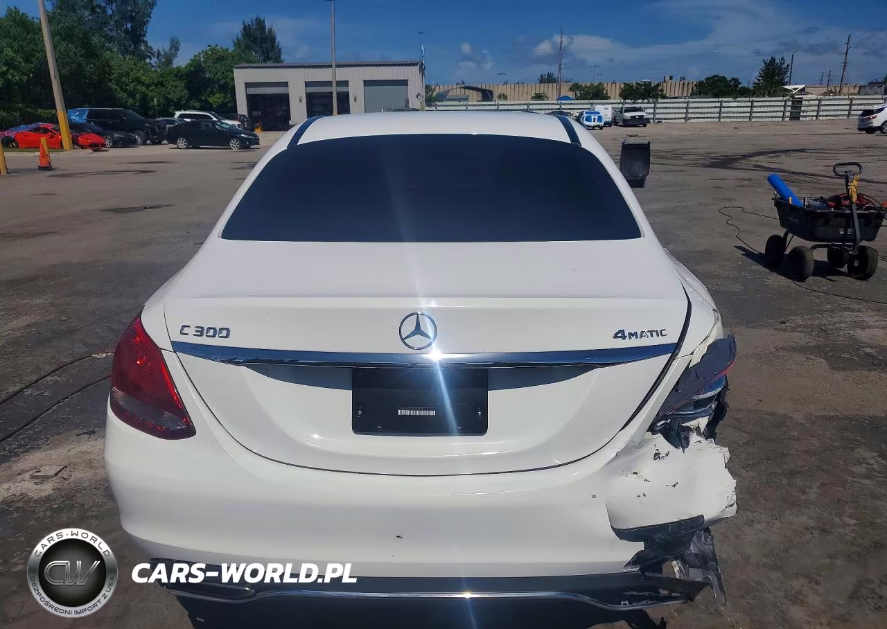 2016 Mercedes-Benz C 300 4Matic VIN:55SWF4KB1GU135139 - 6