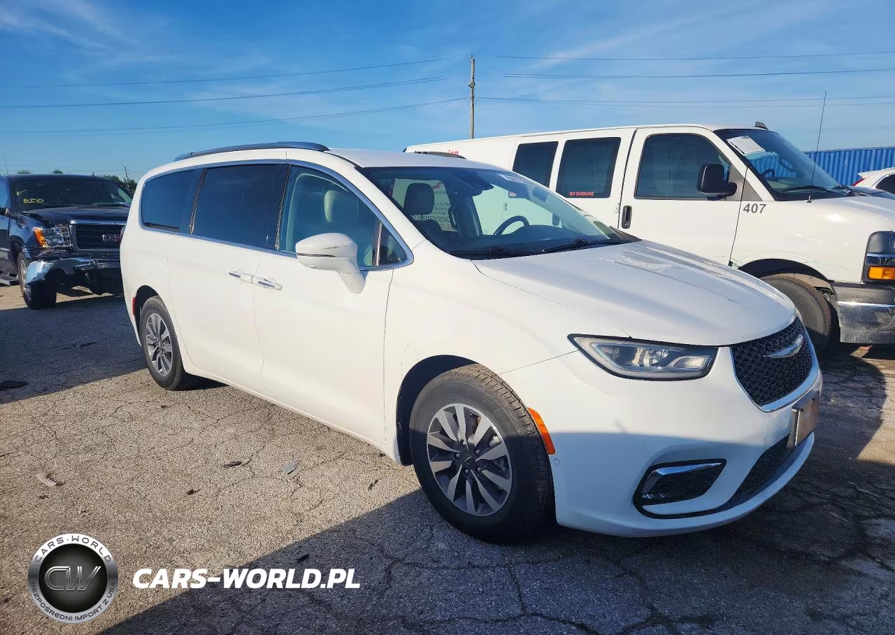 2021 Chrysler Pacifica Hybrid Touring L VIN:2C4RC1L75MR585876 - 4