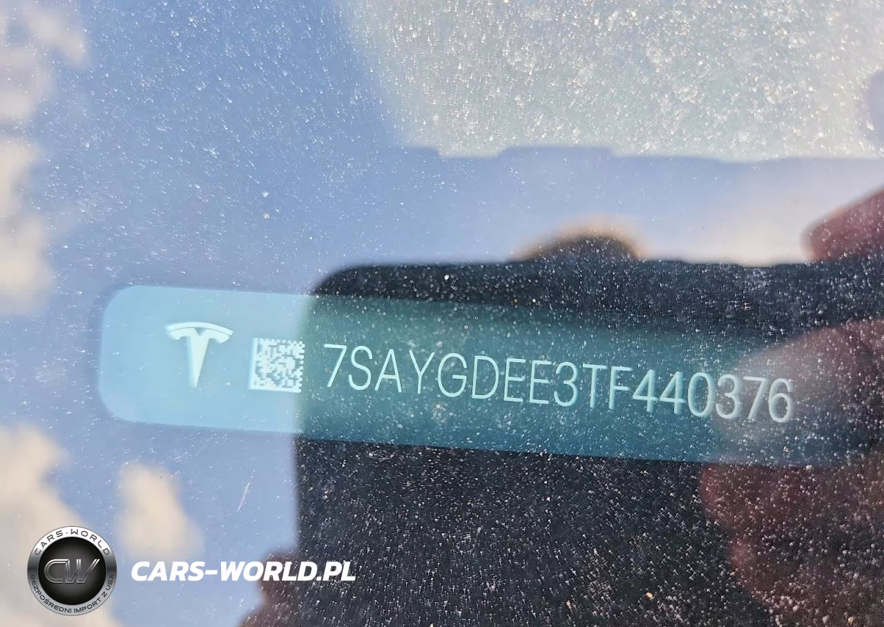 2026 Tesla Model Y VIN:7SAYGDEE3TF440376 - 12
