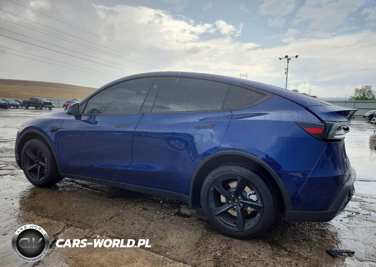 2026 Tesla Model Y VIN:7SAYGDEE3TF440376 - 2