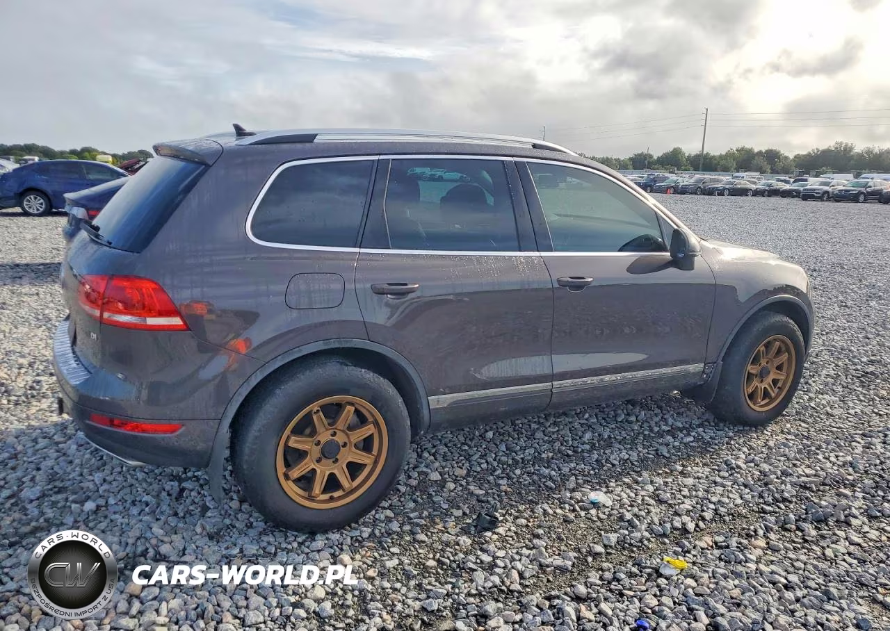 2012 Volkswagen Touareg V6 Tdi VIN:WVGFK9BP0CD005534 - 3