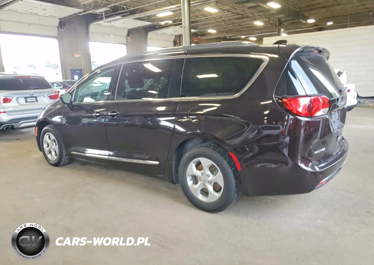 2023 Chrysler Pacifica Touring L Plus VIN:2C4RC1EG6HR635249 - 2
