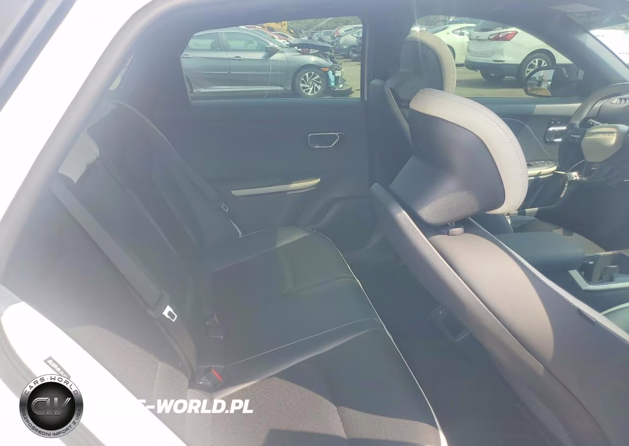 2025 Kia K4 Gt Line VIN:3KPFW4DE0SE045682 - 10