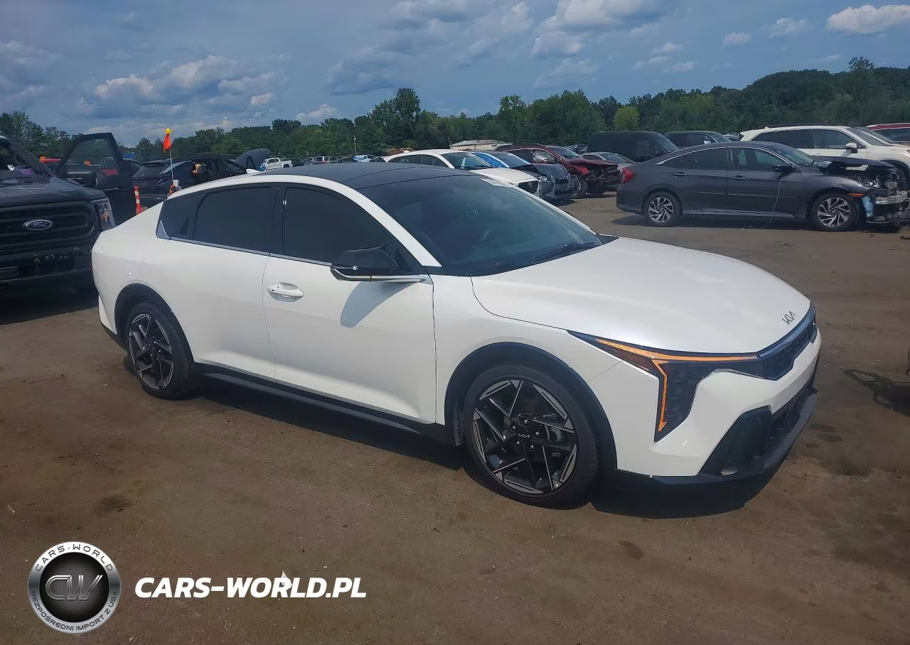 2025 Kia K4 Gt Line VIN:3KPFW4DE0SE045682 - 4