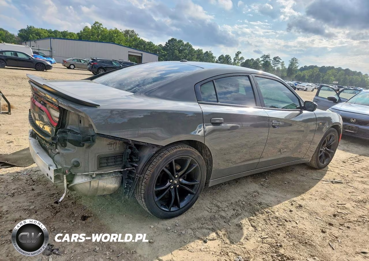 2018 Dodge Charger Sxt VIN:2C3CDXBG3JH273701 - 3