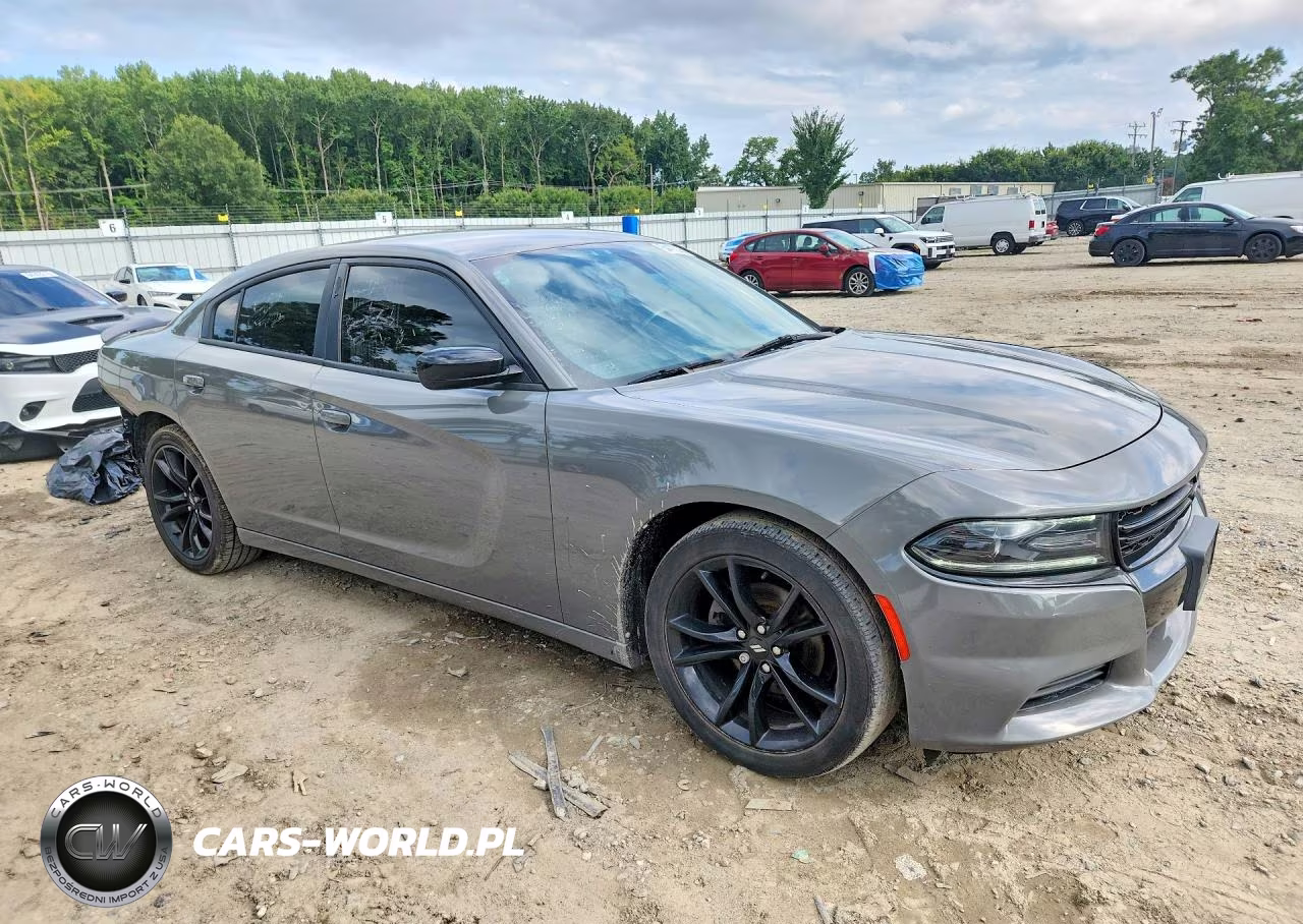 2018 Dodge Charger Sxt VIN:2C3CDXBG3JH273701 - 4