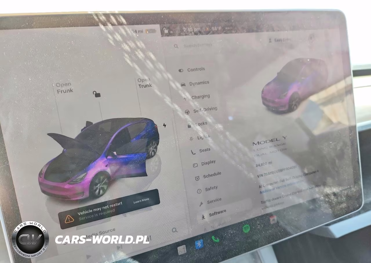 2023 Tesla Model Y VIN:7SAYGDEE9PF904051 - 9