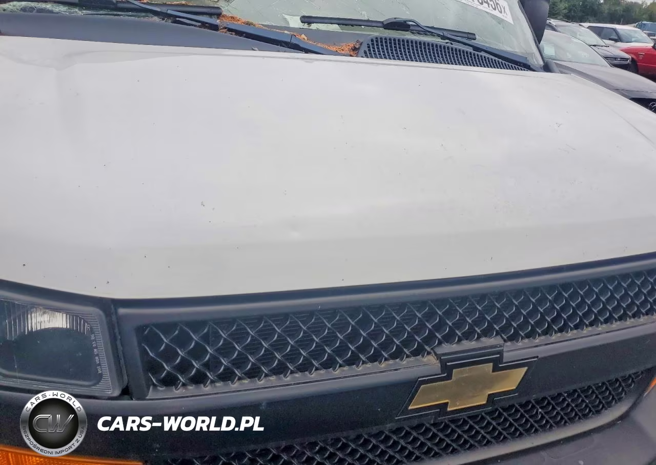2018 Chevrolet Express G2500 VIN:1GCWGAFG1J1343167 - 11