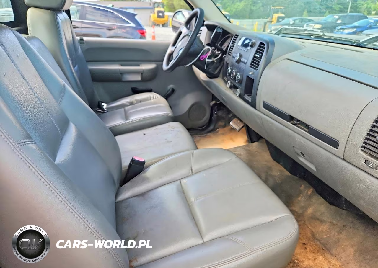 2007 Chevrolet Silverado C1500 VIN:1GCEC14C37Z554601 - 10