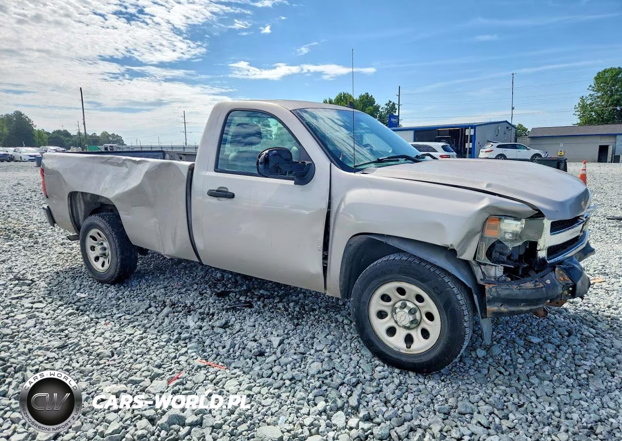 2007 Chevrolet Silverado C1500 VIN:1GCEC14C37Z554601 - 4