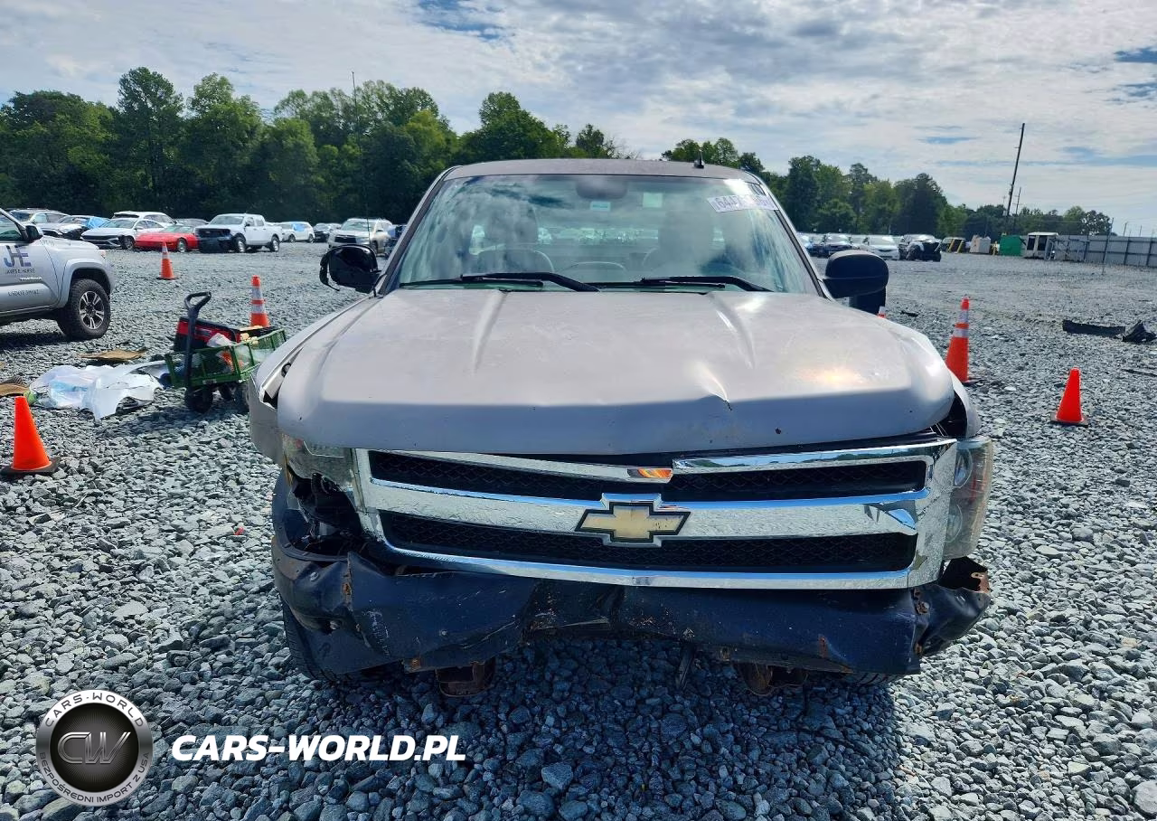 2007 Chevrolet Silverado C1500 VIN:1GCEC14C37Z554601 - 5