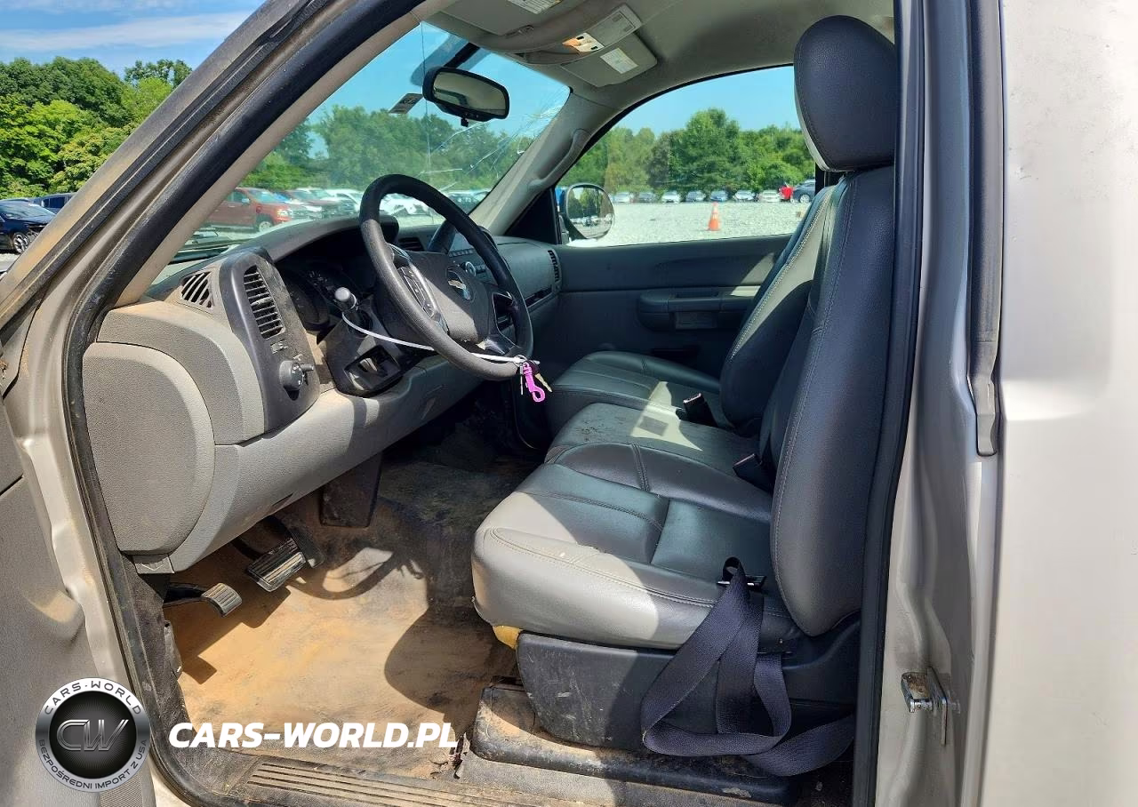 2007 Chevrolet Silverado C1500 VIN:1GCEC14C37Z554601 - 7