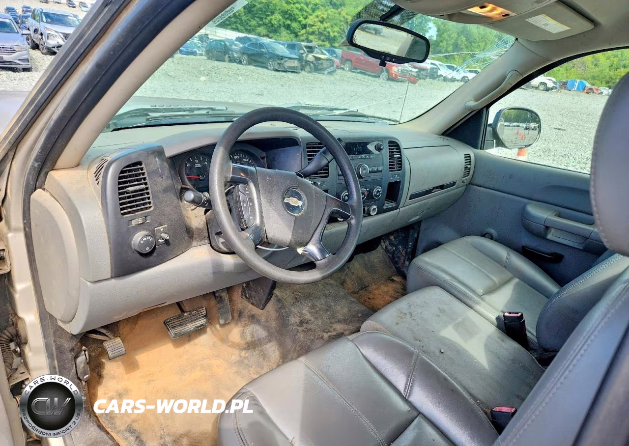 2007 Chevrolet Silverado C1500 VIN:1GCEC14C37Z554601 - 8