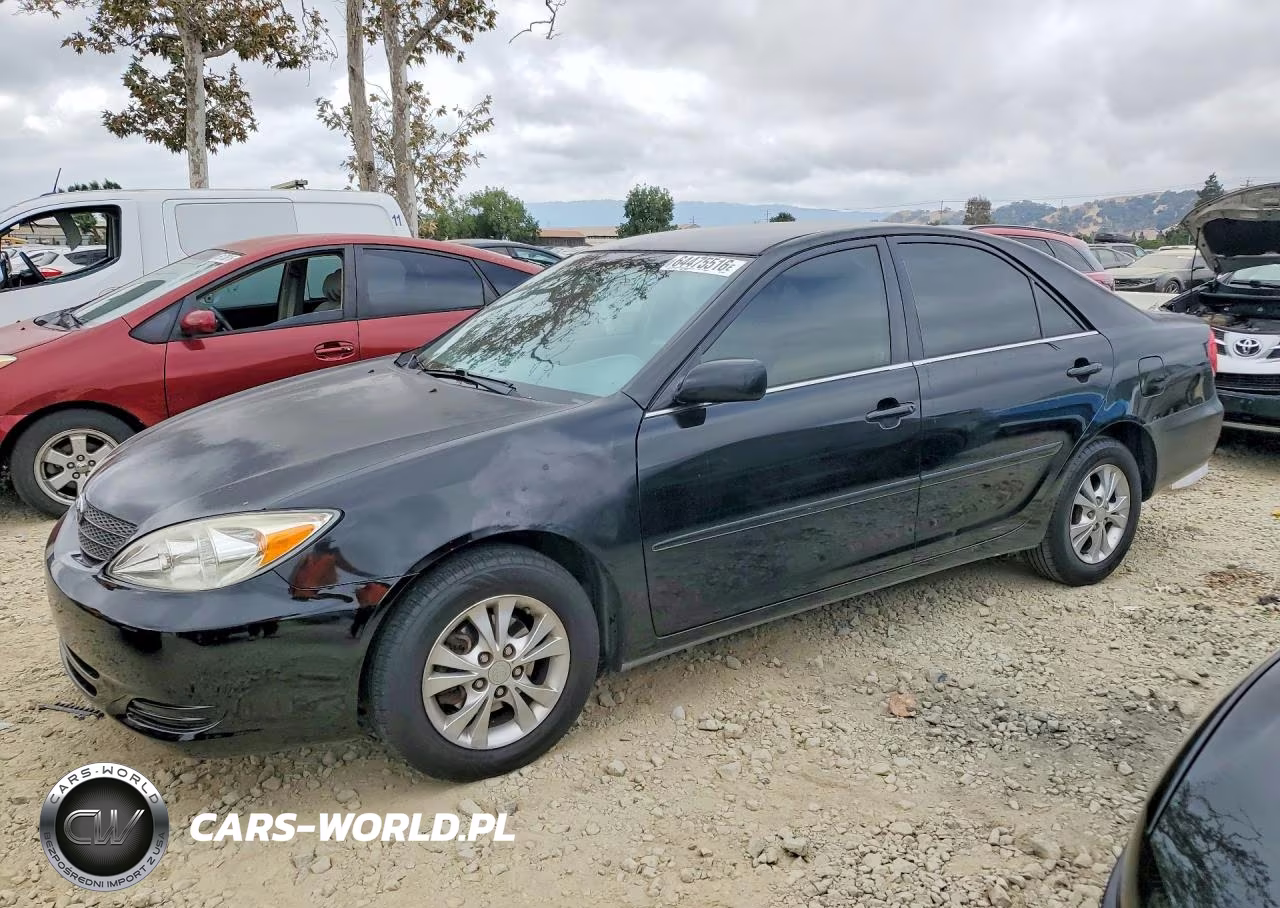 2004 Toyota Camry Le V6 – zdjęcie 1 z 12