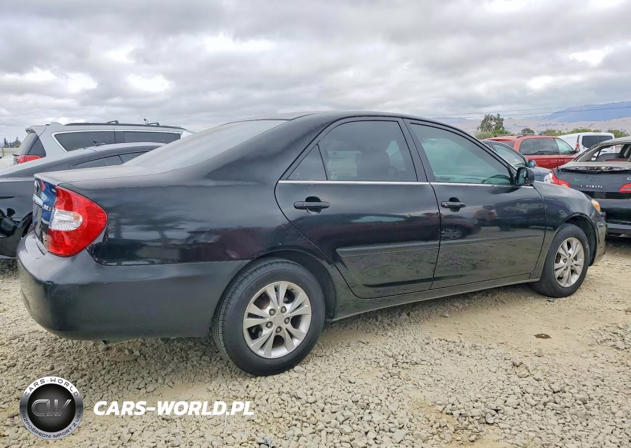 2004 Toyota Camry Le V6 VIN:4T1BF32K24U079673 - 3