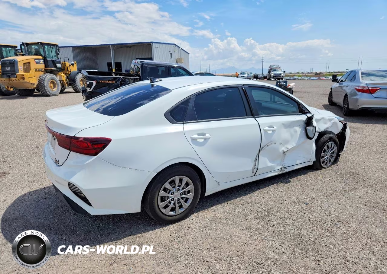 2024 Kia Forte Lx VIN:3KPF24AD2RE690254 - 3