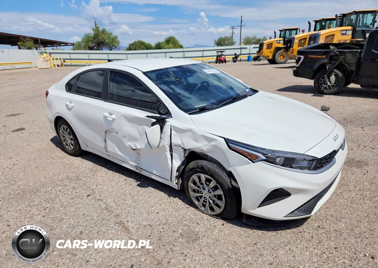 2024 Kia Forte Lx VIN:3KPF24AD2RE690254 - 4