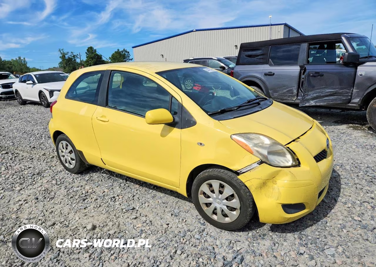 2010 Toyota Yaris Base VIN:JTDJT4K38A5294326 - 4