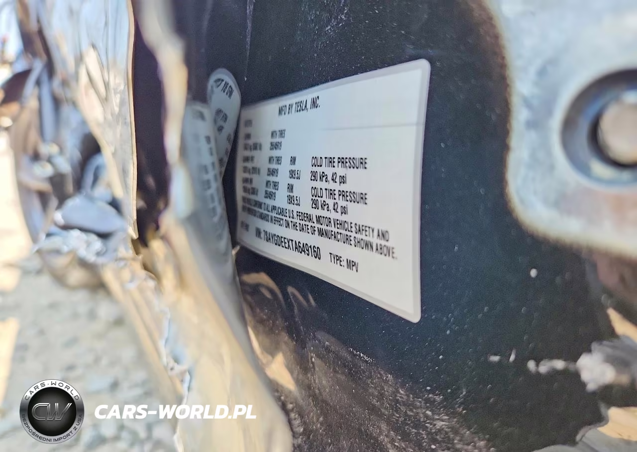 2026 Tesla Model Y VIN:7SAYGDEEXTA649160 - 13