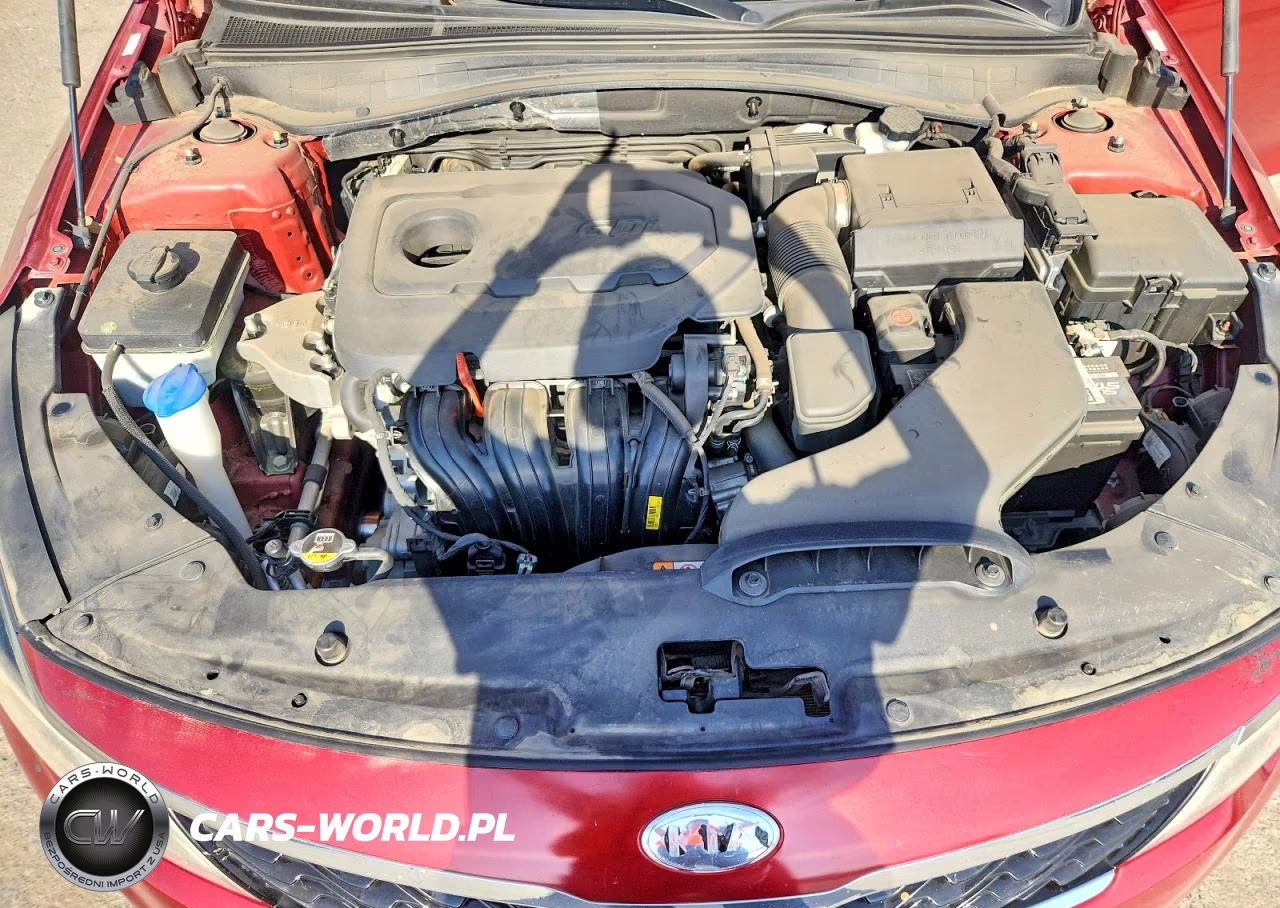 2019 Kia Optima S VIN:5XXGT4L36KG290202 - 11