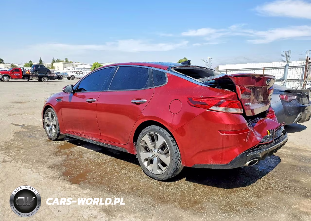 2019 Kia Optima S VIN:5XXGT4L36KG290202 - 2