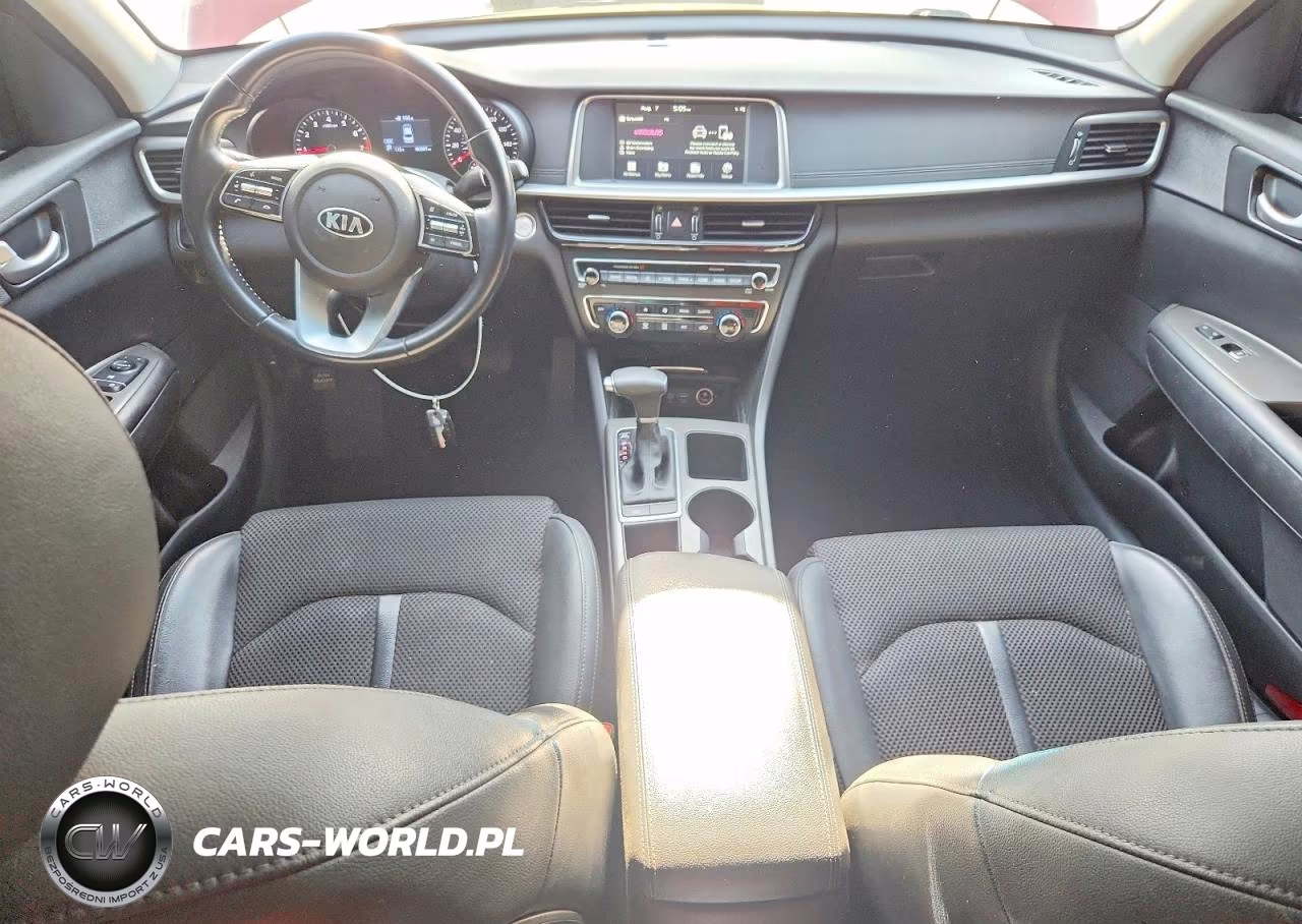2019 Kia Optima S VIN:5XXGT4L36KG290202 - 8