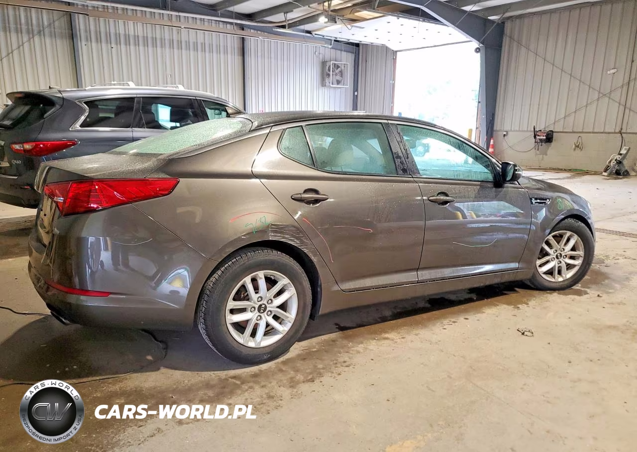 2011 Kia Optima Lx VIN:KNAGM4A72B5065974 - 3