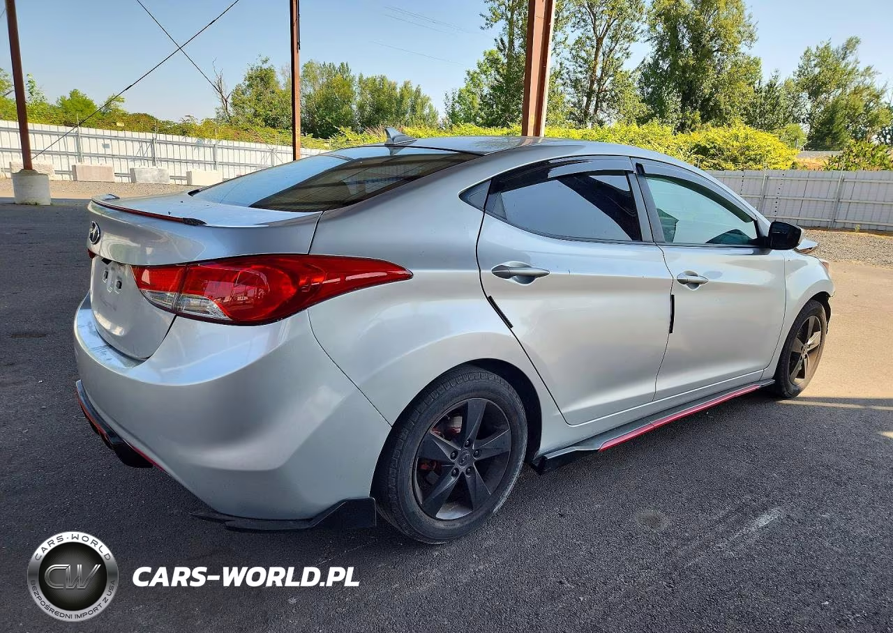 2013 Hyundai Elantra Gls VIN:KMHDH4AE2DU497588 - 3