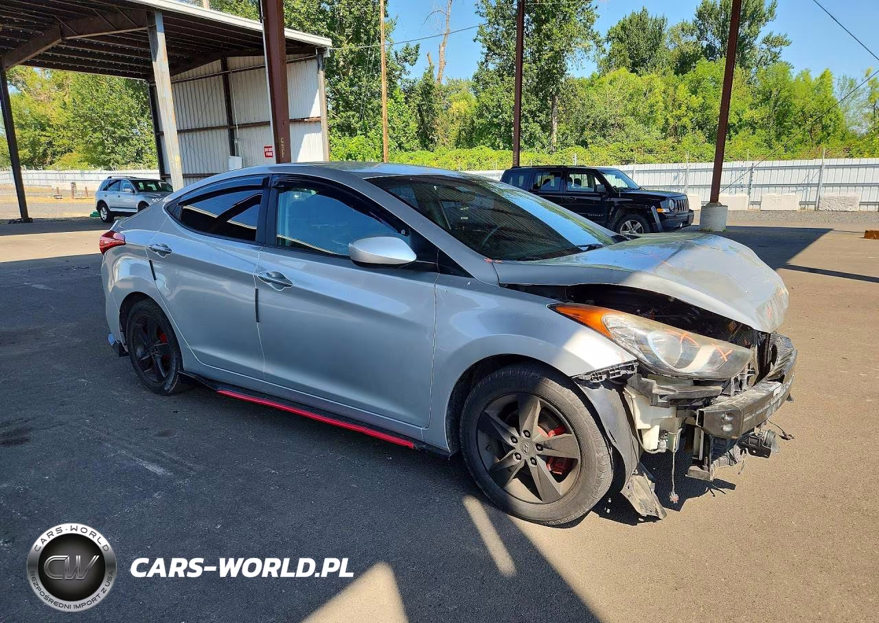 2013 Hyundai Elantra Gls VIN:KMHDH4AE2DU497588 - 4