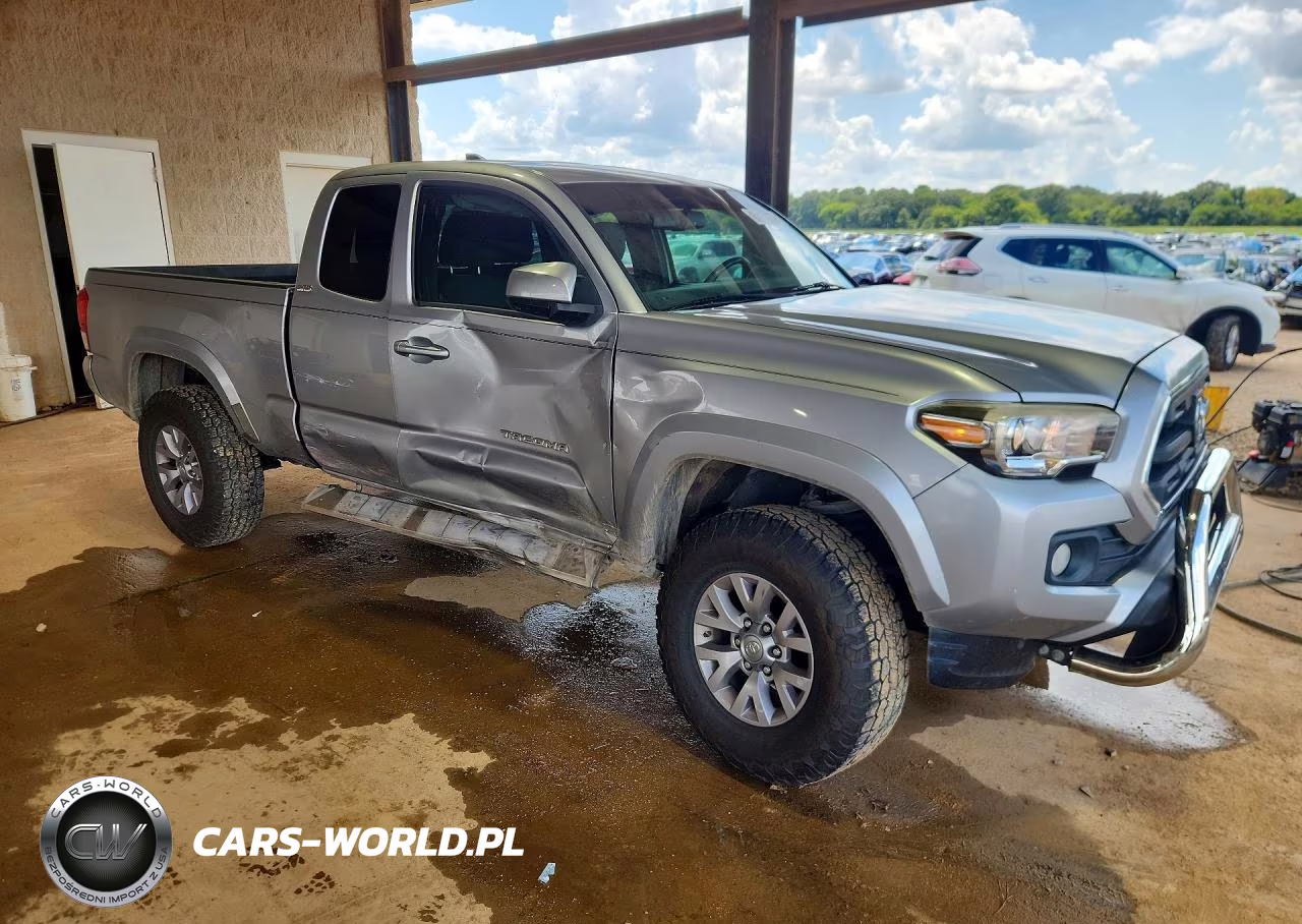 2017 Toyota Tacoma Sr5 V6 VIN:5TFRZ5CN7HX023053 - 4